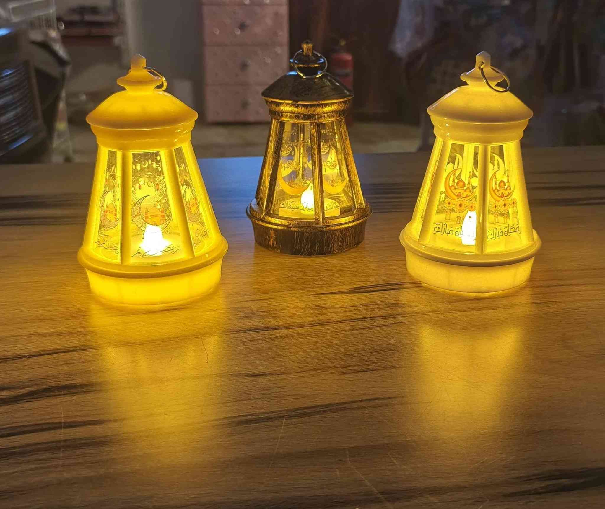 فوانيس رمضان بتصاميم راقية ✨
نور رمضان ببيتكم ولمسة فرح للأطفال والكبار 🌙
متوفر الآن وبأسعار مميزة 🤍
نور التوكل للمنزلية
***********
توصيل لجميع المحافظات
