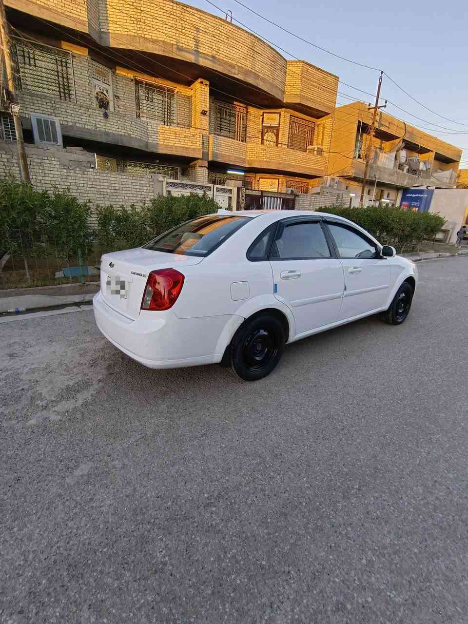 السلام عليكم
اوبترا موديل 2012 جديده  
***********📞
رقم بغداد باسمي 
سعره 92 وبيه مجال كلش بسيط
جديده بيه قطعه وحده صبغ فقط بدون دواخل
محرك كير صدر كله جديد
ماشيه 177 
تبريد تدفئة شرط فحص لايت زنون 
دواخل مدوشمه كامل جديد 
سياره برغي مناقص بيه 
مكان السياره بغداد البلديات
