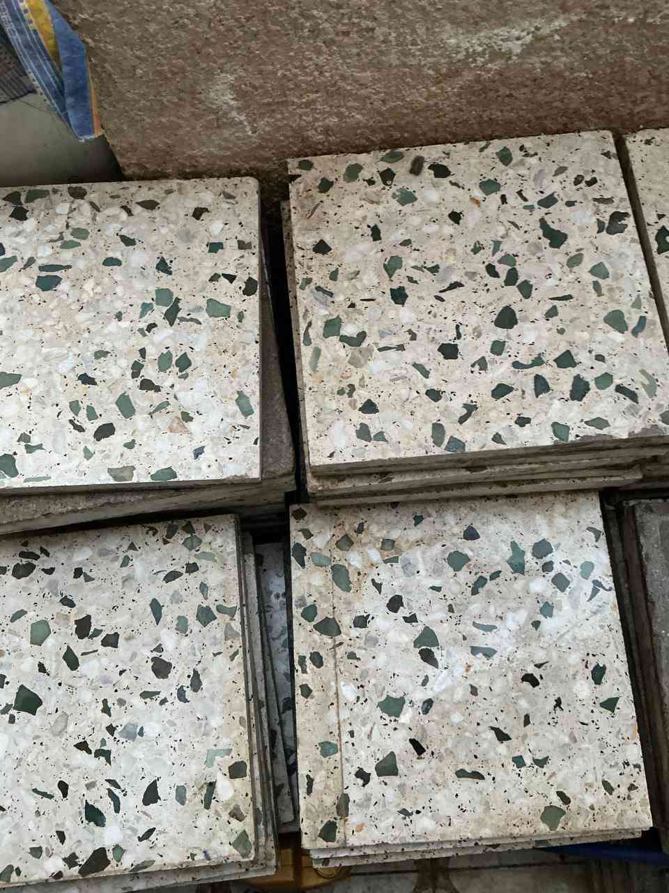 يا الله السلام عليكم كاشي سليمانية للبيع 25 متر 150 كاشية + 9 كاشيات هدية يعني 159 كاشية ... الكاشي جديد 

المتر ب 8 قفل انتبه كاشي #سليمانية مو مال كمالية كاشي يخبل كدامكم الله شاهد جديد ليس مستعمل وهذا احسن كاشي بل عراق سويت منة لغرفة مال بيتنا وزاد 

العنوان بغداد الشعب حي البساتين 

اتصال هنا ☎️   *********** اذا مو شراي لا تعبني كل التفاصيل كاتبها 💜✨
