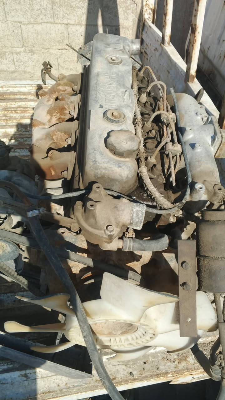 اي واحد يحتاج غراض تفصيخ سمندمجود
ونشتري سيارات تصقيط بغدادفقط
مكان  بغداد فلكت سلمان باك
***********
