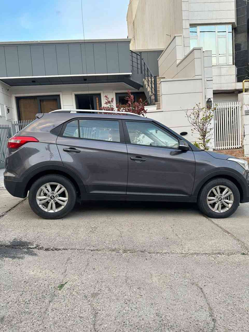 Huynday creta 2018
1 parcha boyax 
Slemani 125 waraqa
***********
