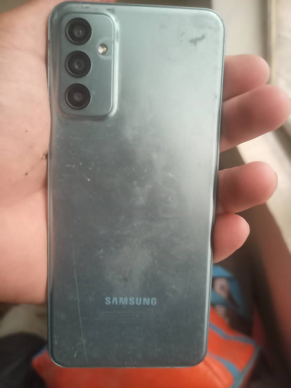 مساء الخير
سامسونج جلاكسي M23
مواصفات الهاتف 
- شاشة 6.6  TFT inches        
- معالج Snapdragon 750G 
- ذاكرة 128GB 6GB 
- بطارية 5000 ملي امبير / 25W
السعر 130
مكاني السيدية تقاطع درويش
***********
