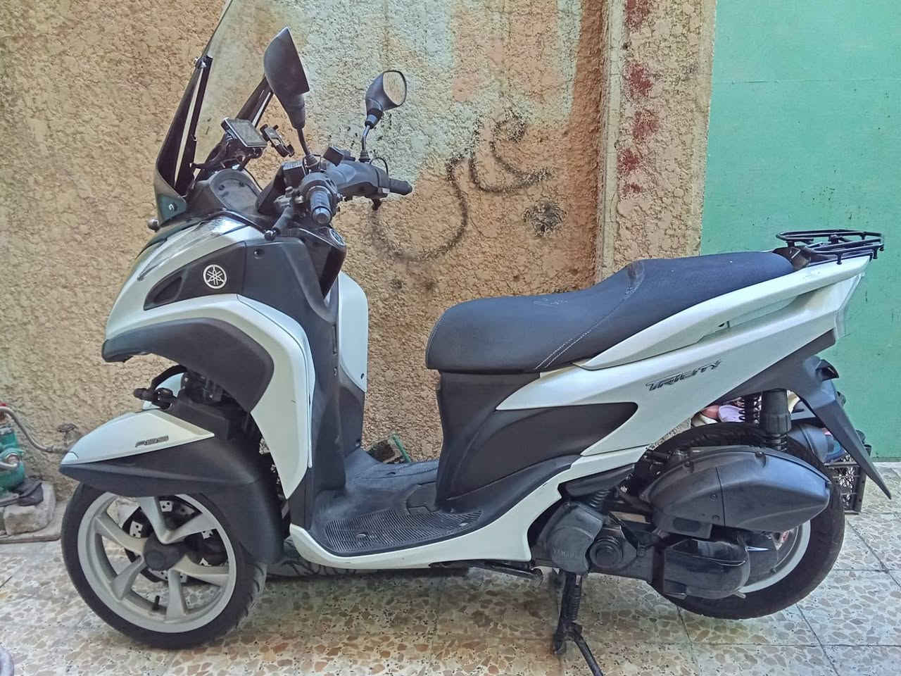 السلام عليكم ورحمة الله وبركاته اخوان دراجة تريستي للبيع فول مواصفات كامرة خلفيه اماميه شاشه يدات تتفئه بريك دسك نظام abs محرك 125 كلهة جديده كفاله عامه ماشيه 82 السعر 2 مليون وبيهة مجال بسيط مكاني بغداد الدورة ***********
