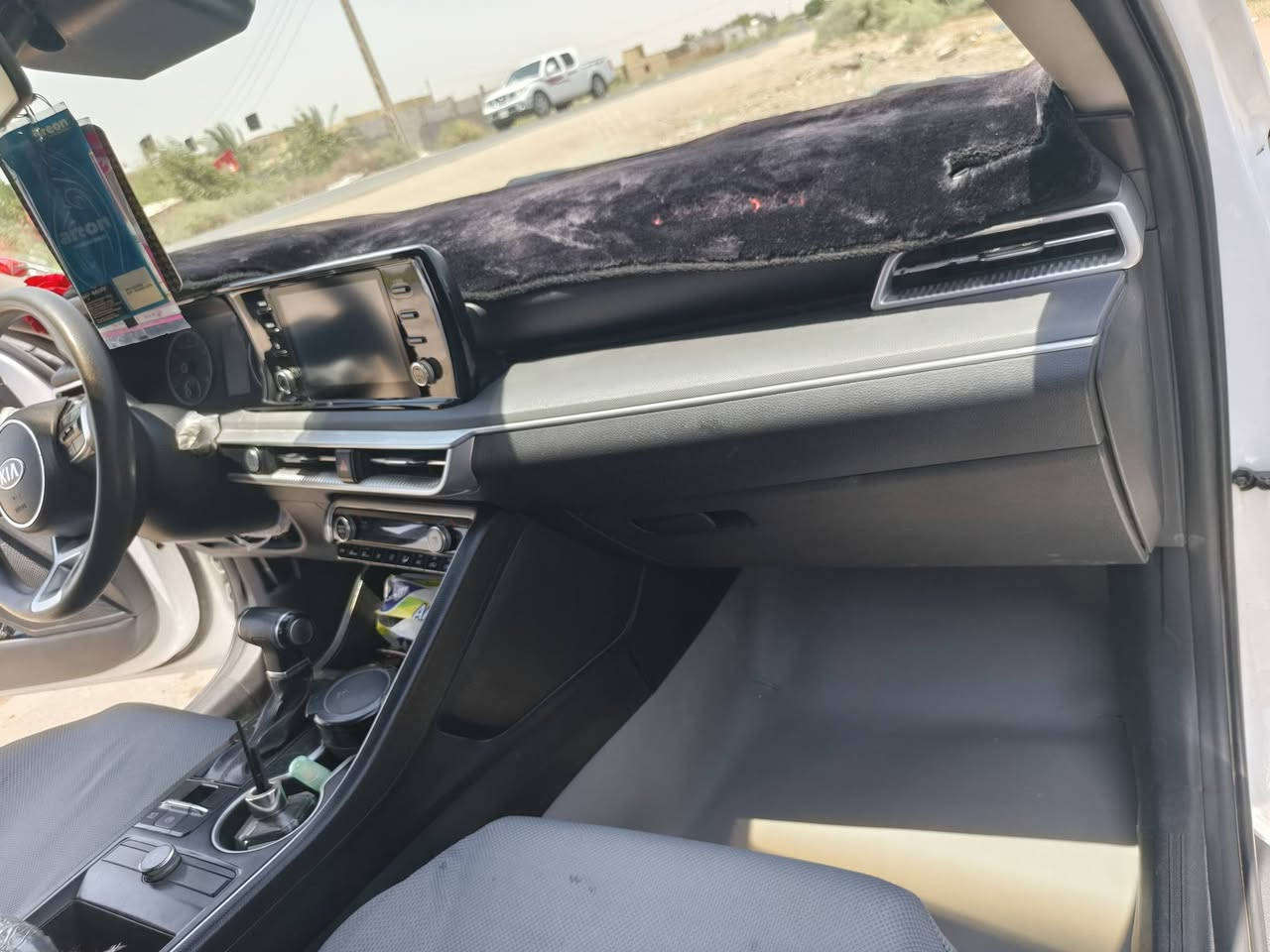 K5 موديل 2021وارد امريكي بيها جاملغ وبنيد حادثها بامريكا وهنا بيها طخات وصابغينها ابيع حزام معوقين بعد 4اشهر وصير  بيه واتساب حره استفسار ***********
محرك 1600تيربو حداديه كير تايرات كلها جاهزه
سعرها 135وبيها مجال
