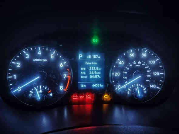 هونداي أكسنت 2021 وارد أمريكي نينوى
ضررها موضح بالصور معدل بارد فقط السيارة على وضع شركة السيارة مكفولة من المعجون  
بصمة +تبريد شاشة +دخول ذكي+كاميرة 
المسافة المقطوعة 64361 ميل قابلة للزيادة
***********
***********
