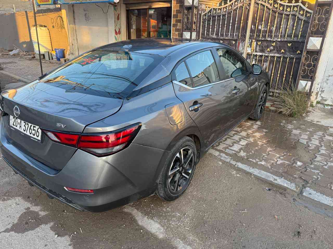 سنترا موديل 2024 
بوضع الوكاله 
بيه جاملوغ خلفي صبغ  اثنينهن
والصندوق هم بي صبغ 
بعقوبه شفته 
السعر 135$ وبيه مجال 
للاستفسار الاتصال على الرقم ***********
