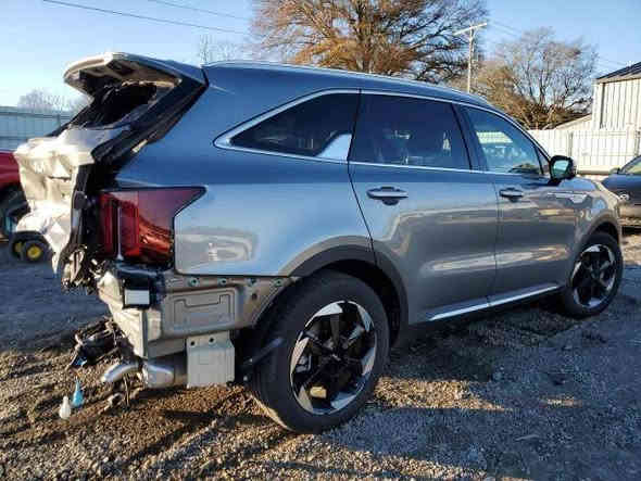 (اعـــــــــــــلان مــــــــــــــــزاد 📢 ) 

2025 KIA SORENTO SX PRESTIGE 

كيا سورنتو برستيج : ٢٠٢٥

ضرر السياره : كما موضح بالصوره 

تاريخ الــــــمزاد الجمعه : 2025/12/5

وقت المزاد الساعه : السادسه مساءا 

اللـــــــــــــــــــــــــــون : نفطي 

عداد المسافه : 2.129

حجم المحـــــــــرك : 4 سلندر 1.6 هايبرد 

مدة الوصول : 60 الى 75 يوم

للإشتراك في المزايدة يرجى الحضور الى  مكتبنا للـتأكيد على تثبيت السياره المزاده.

العنوان : النجف الاشرف قضاء المناذره( ابوصخير) شارع حيره ابو صخير مكتب عمار لمزاد السيارات الامريكيه 

               تلفون 
              *********** واتساب
              *********** للاتصال
               عمار ابو عباس
