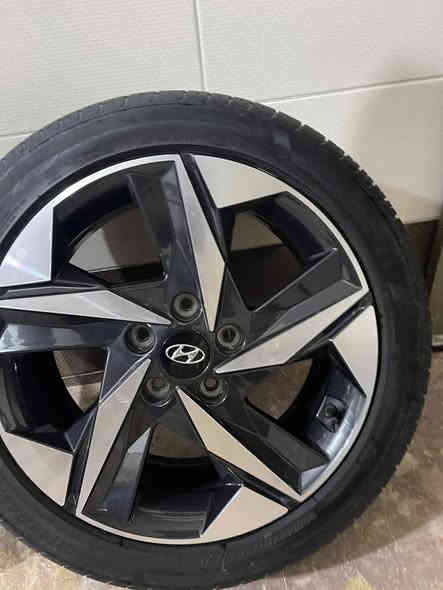 ويل كب و تاير الانترا أصلي 2023 نظيف بدون اي تصليح 
العنوان حي اور قرب جامع الفردوس 
السعر 300 ألف 
***********
