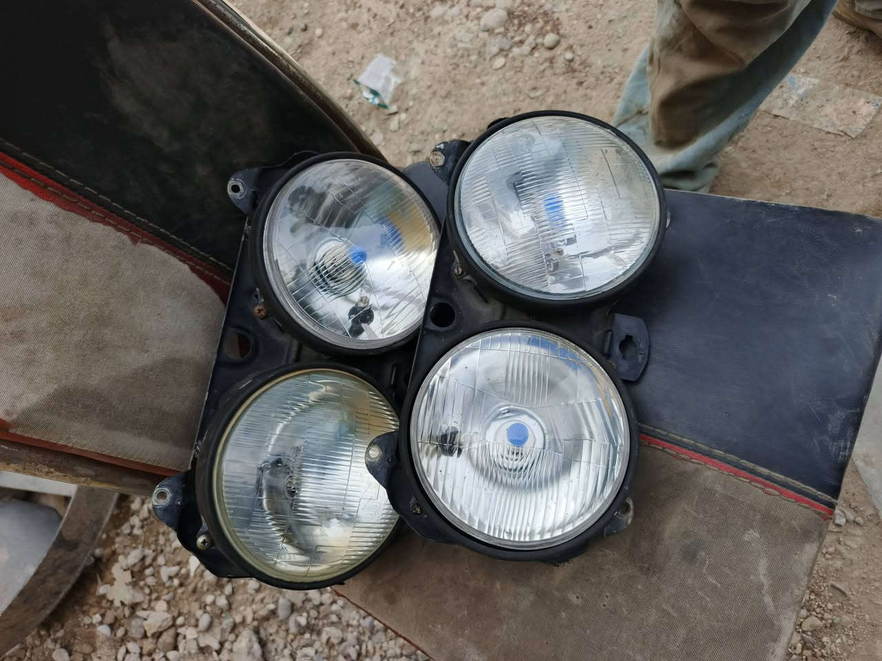 زوج اليت مان بوز بلادي ٨٢  العنوان بغداد جرف نداف محل قيصر تصال ***********
