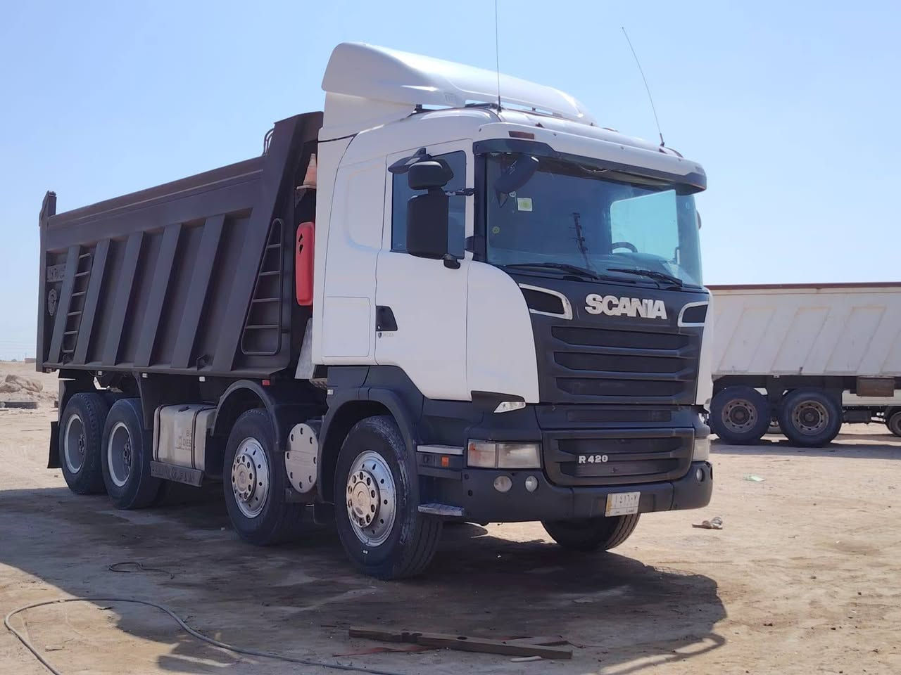 سلام عليكم سكانيه للبيع مديل 2009مكفوله مكينه ثمانيه لا تبخير ولا تنقيص تخم تاير مابيهه نغص كبل لشغل مكان السياره البصره الزبير ***********
اذا مراوس بسكس حديثه عادي
