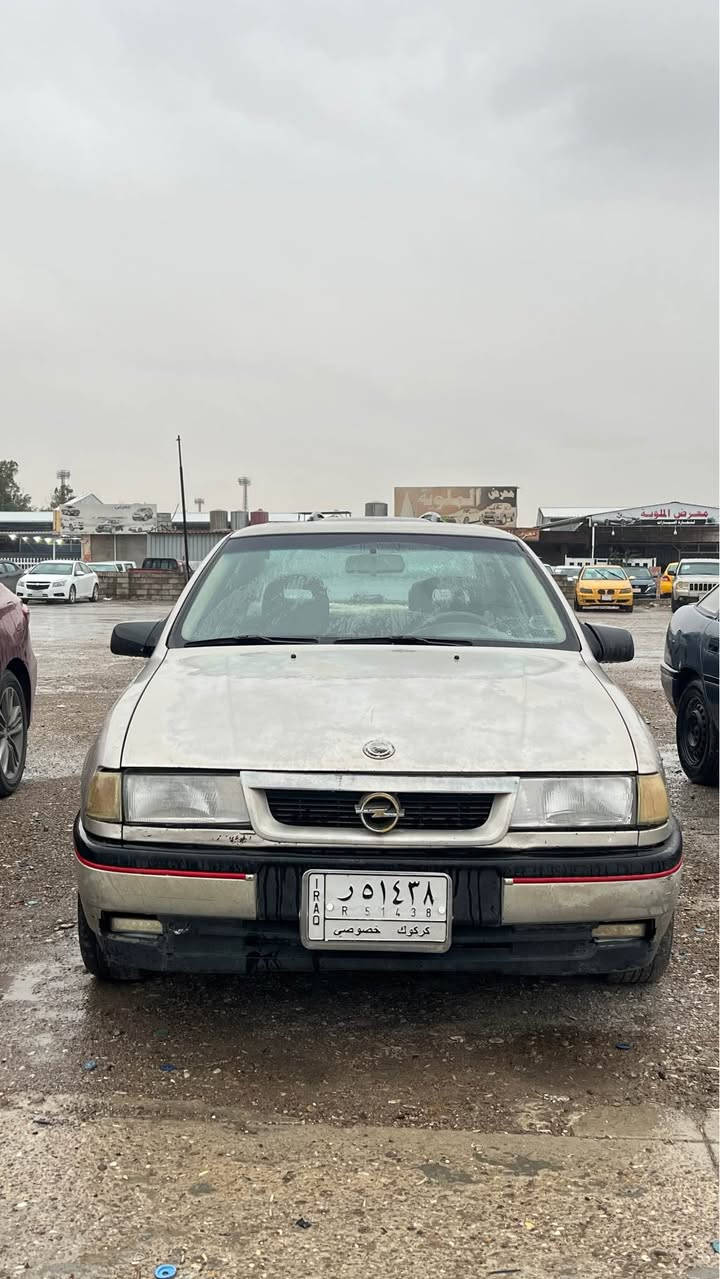 ڤكترا موديل1990 محرك 20 بيها ضربه چاملغ بدون دواخل سنتر لوك نظام ABS  سقف سلايد شغال جام كهربائي سنويه ساقطه عليها غرامه ينزل من السعر بيها وات ساب *********** مكان كركوك كركوك, العراق
