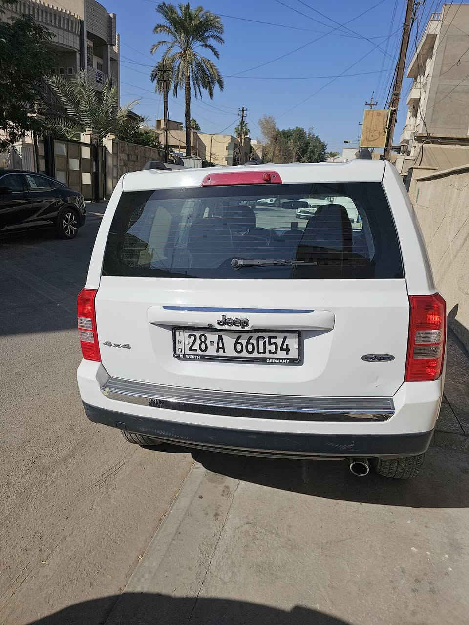 السلام عليكم. باتريوت موديل 2017 فئة لاتيتيود. فور ويل. فتحة بالقمارة. كرسي السائق كهرباء وتدفئة بالكراسي الامامية. محرك 2400 رقم دولي السنوية بإسمي ولغاية شهر 12 2028 .مكاني بغداد .الحادث أمامي بنيد وجاملغ ايمن. السعر 100 وبيها مجال .الاتصال *********** .متوفر واتساب
