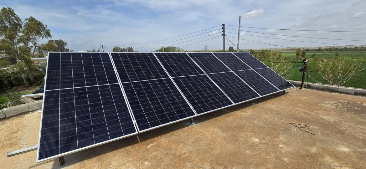 تم بحمدالله تنصيب منظومة طاقة شمسية
 بقدرة 12 اميير نهاري و 10امبير ليلي 
الواح بقدرة 620W ضمان 15 سنة
انفيرتر RISING  6Kw سنتين استبدال 
بطارية ليثيوم 15Kw من شركة SKE ضمان 5سنوات استبدال 
صيانة لمدة سنة مجانية
للاستفسار الاتصال:-
***********
***********
***********
***********
المركز الذهبي-Golden Center 

#ألواح_شمسية #توليد_الكهرباء #نظام_كهروضوئي #مستقبل_الطاقة
#طاقة_شمسية #طاقة_متجددة #استدامة #بيئة_نظيفة
