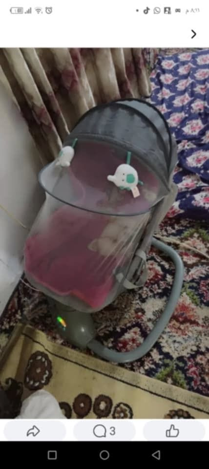 قنفه خشب 25 هزاز طفل 30ميز طعام 20 يتكبر ويصغر بدون كراسي تواصل واتساب ***********
