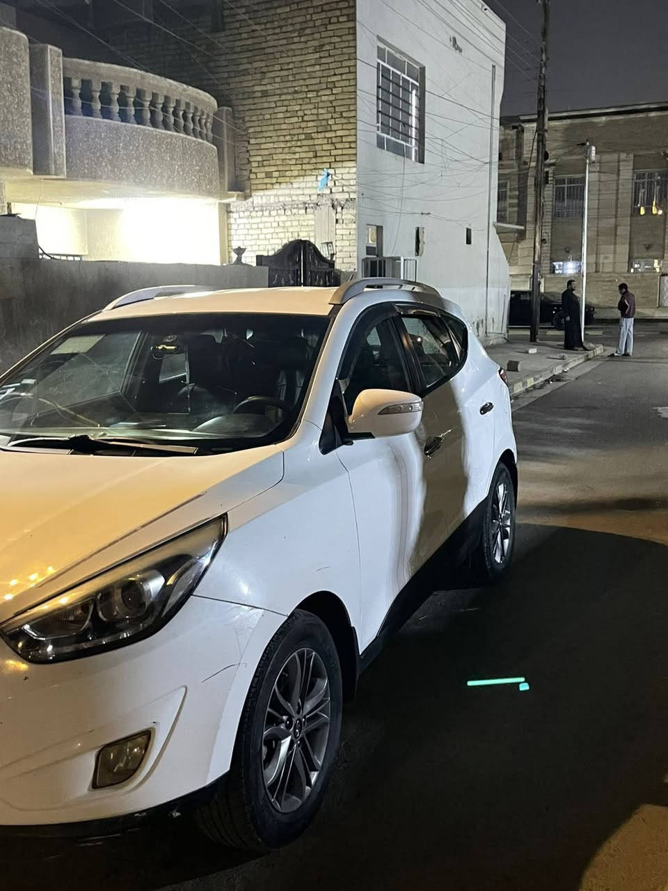 توسان 2015 خليجي
محرك 2000 دوش 
السياره بيهة قطع صبغ وبيهة ضربه جاملغ ايسر خلفي ونص الجنطة  
السياره يرادلهة ترتيبات بيهة صبغ تكم بدون معجون صور السونار مرفقه 
السعر 110 بيهة مجال بسيط 
للتواصل *********** 
غير متواجد على الفيس
