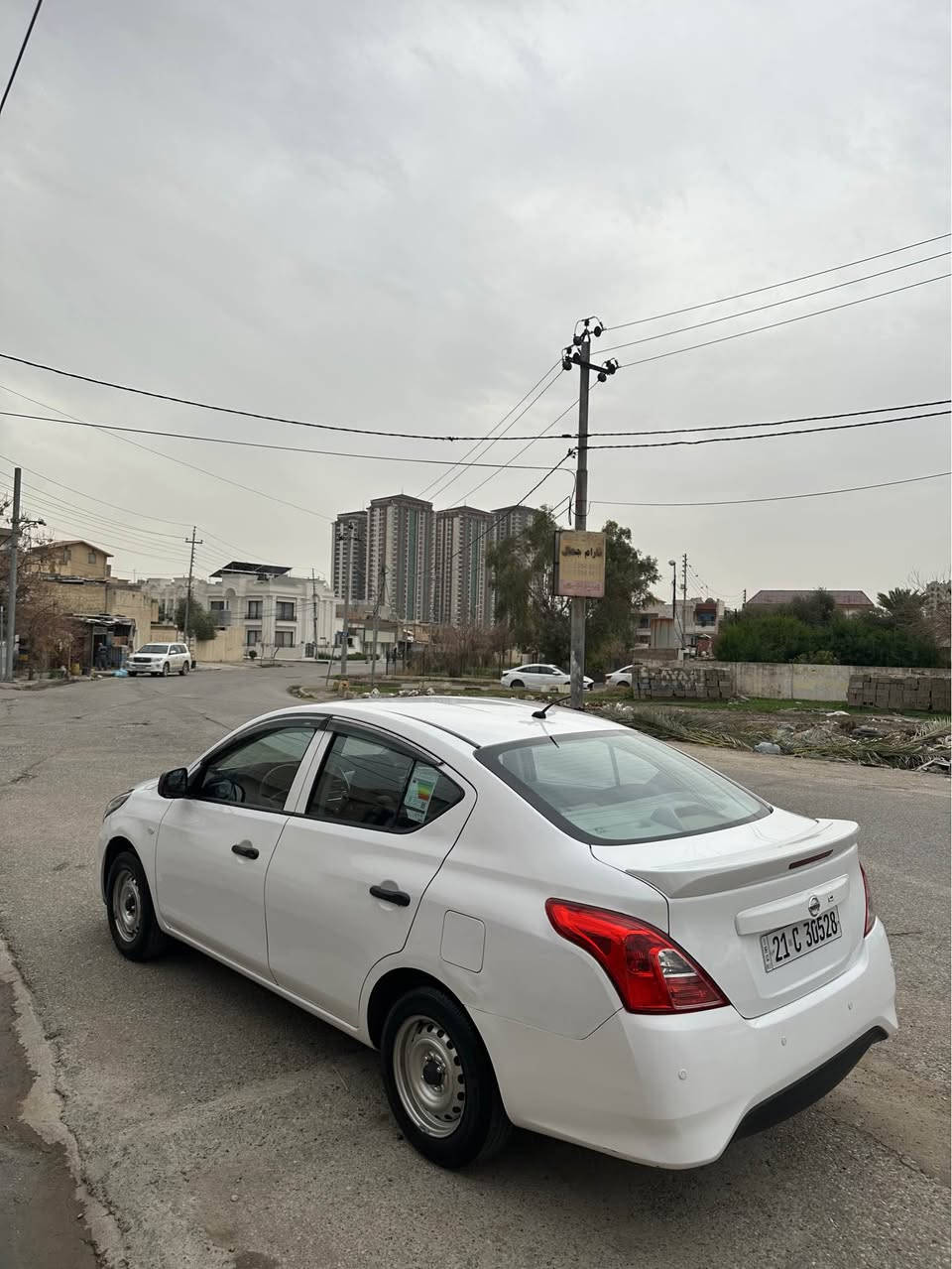 السلام عليكم 
للبيع نيسان صني 
موديل ٢٠٢٠ 
جنطه صبغ مكانين بارد 
سنويه هزاز جديد 
سعر ٩٥ مجال بسيط 
مكان سياره اربيل 
واتساب 
*********** أربيل, العراق
