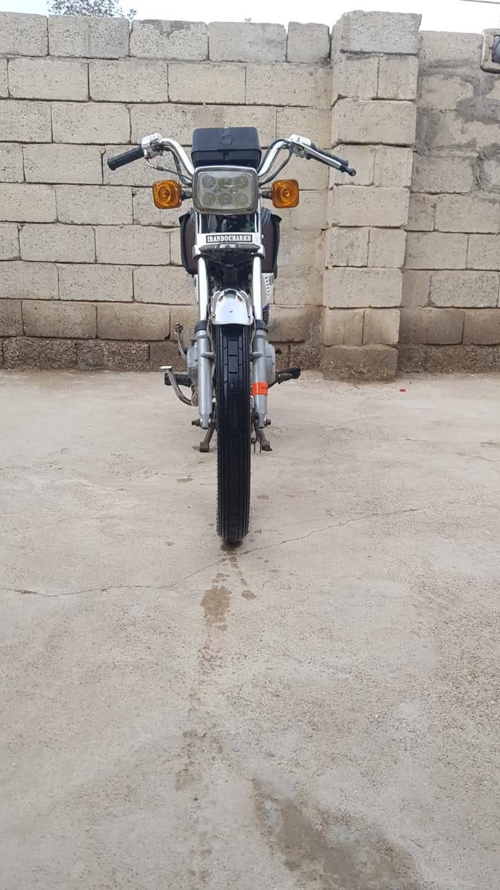 ارشه مديل ٢٠١٦ دراجه خير من الله
نصبتها تخبل تعمير جديد *********** 
٣٧٥ وبيها مجال
