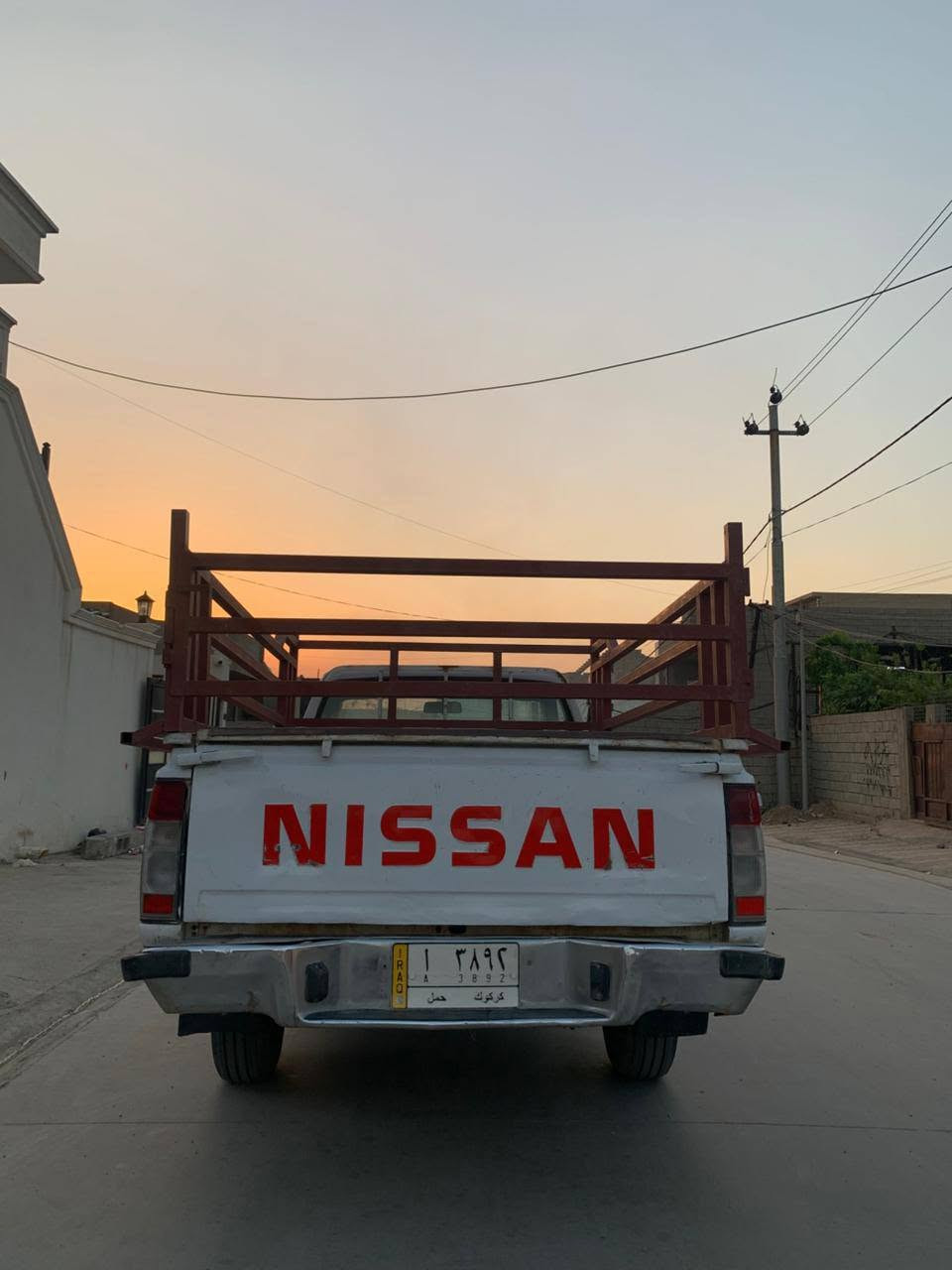 ‎پیکاب نیسان 2002رەقم کەرکوک وەرەقەی بەنزینی هەیە بەناوخۆمەویە نرخی 80گەلا رەقم موباهیل ***********‎ كركوك, العراق
