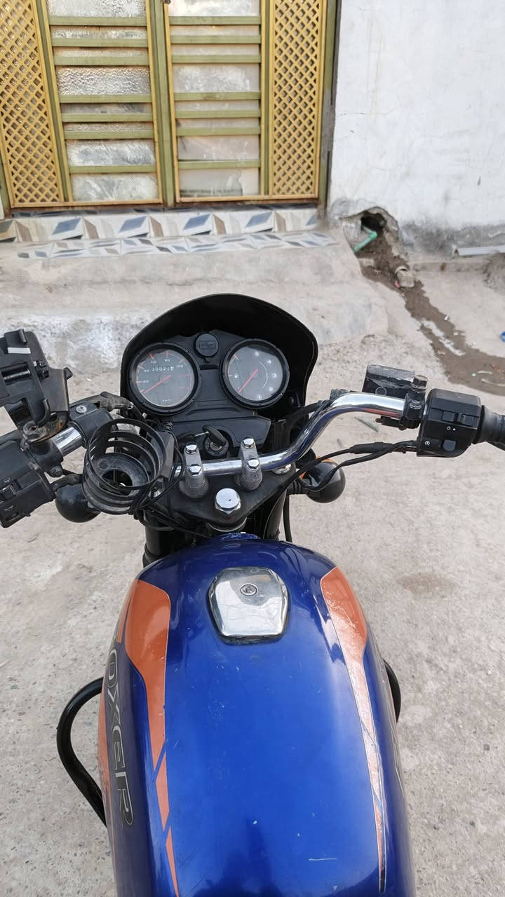 السلام عليكم بوكسر 22بدون اوراق تاخذها من باب لبيت ناعمه بدون تبخير جديده بس لسلف ميشتغل ب 800الف
 مكان الدوره البعيثه المجزره ***********
