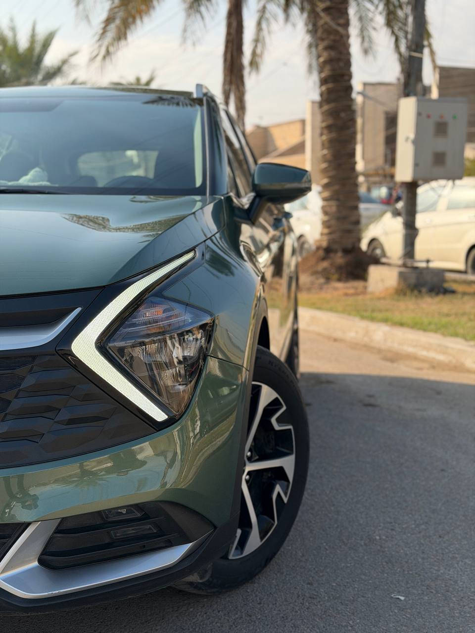 بسم الله الرحمن الرحيم
اخوتي الطيبين كيا سبورتج موديل 2023 وكالة نيم

سيارة ماشية 36 الف حقيقي صياناتها كلها بالشركة تخم تاير جديد صدر شركة سيارة كفالة من الصبغ والضربة والتبديل والبارد مكينة لوك كله محسن افولها تبريد امانة الله ثلج الغرفة مالتها جديدة ومعتني بي ومسويلها حمام كامل سيارة من الاخير. متعبك تشغل سويج وتطلع وين ميعجبك مواصفاتها حساس خلفي ..بلوجكتو ..لايتات زنون ..مري شفط ..اشارة بالمري ..شاشة جبيرة بلادية وليس عمل مودات قيادة اقتصادي وعادي ورياضي ..تحكمات جهتين بالمقود ..تبريد قطعتين..شاشة اعطال.. جام اوتو.. مثبت سرعة... تشغيل عن بعد
مدوشمة جلد درجة اولى يم حسين شمارة 
مغلفة ppf دعاميات ومري وجاملغات 
اعتذر جدا عل الاطالة 

مكان السيارة السيدية

غير متواجد على الفيسبوك للاستفسار يرجى التواصل عل الواتساب او الاتصال على الرقم :-***********
السعر 217 تجي تشوف السيارة وماقصر وياك اني بخدمتك التجي بي ترجع بي
