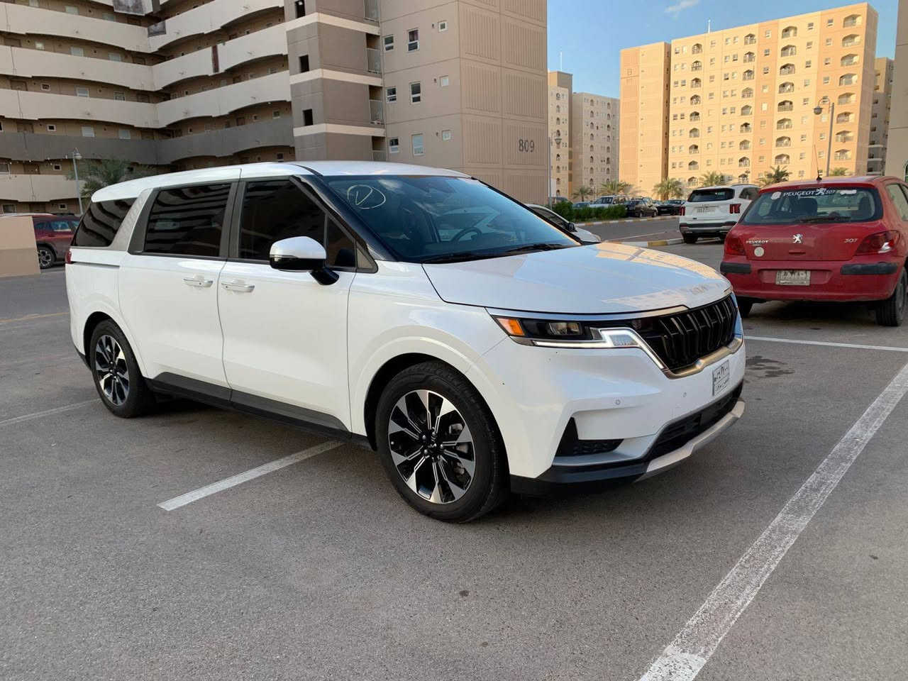 السلام عليكم كيا كرنفال موديل ٢٠٢٤ حادث موضح بل صور ٣ قطع تبديل نفس اللون اصلي وصبغ الجاملغ الخلفي وشويه بل باب جميع الايرباكات سليمه داخله كتاب شهداء بأسمي رقم مجاني بغداد لسياره ماشيه ١٦ الف مواصفات فول عده الفتحه مكينه ٣٥٠٠ بانزين السعر ٢٤٣ موبايل *********** مكاني شقق بسمايه
