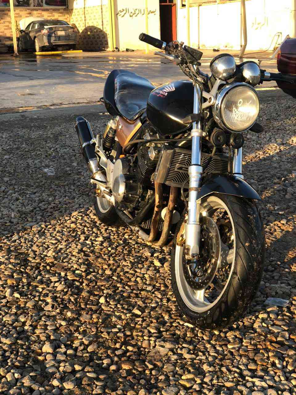 السلام عليكم 
سيبي فور جيل ثاني هايبر ١٦ ولف 
موديل 2007
اوراق كاملة مدفوع كمرك 
دراجه مكفوله من تنقيص وتبخير 
 دراجه تخبل مال جناي نضافه فول
عليهة صالنصه كاربون فايبر 
مكان واسط صويره 
السعر مليون 300 وبيهة مجال
رقم ***********
