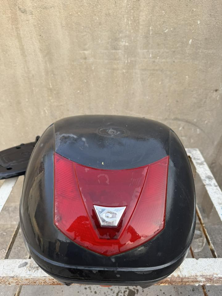 جنطة مال دراجة اصلية نضافة 85‎%‎اجت وية الدراجة هية وقاعدتهة كاملة السعر 80 الف ***********
