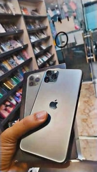 آيفون ١١ برو ماكس • ٢٥٦ • بطارية ٨٨٪