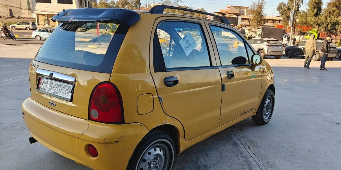 ٢٠١١ بسمي سنويه وهزه جديد
ماشية ١٧٨ الف حقيقي 
كابون
تدفئه وتبريد
محرك وكير شرط
طخم تاير جديد
صدر مبدل كامل 
هيئة وغرامات صفر
كهربائيات كلشي شغال 
بدون ضرر صبغ بالباب الخلفي مكان شخط 
29  السعر وبي مجال قليل

***********
