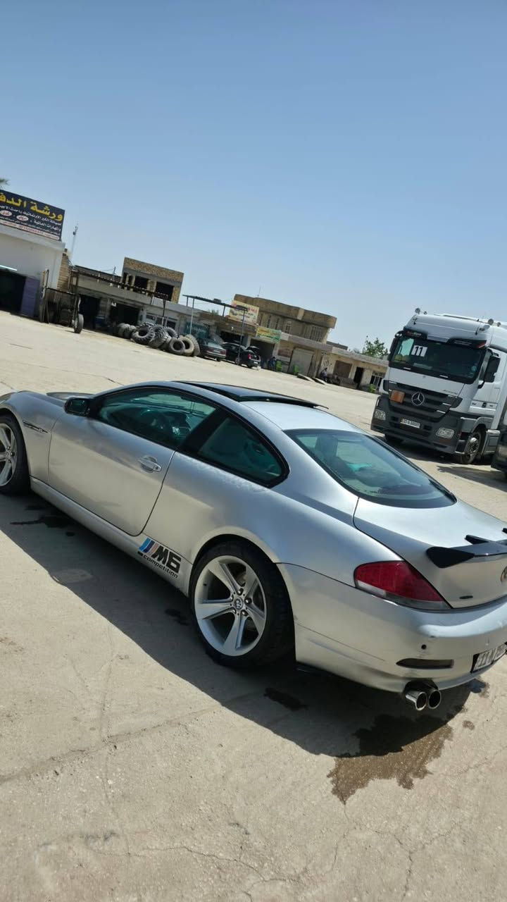 من المميزات والنوادر  من اصل 6 قطع بكل العراق للبيع فقط
BMW E63 
635 محرك v8 تنفس طبيعي 
بدي كت وغرفه كلها M6
مواصفات فول 1/1
مصبوغه احزام بدون ضربه
رقم بغداد انكليزي باسمي
ماشيه 266 
محرك كير تبريد اكسل كله مكفول وبشرط
سعرها 115 ونزلتها بهل السعر لان متوازي
***********
