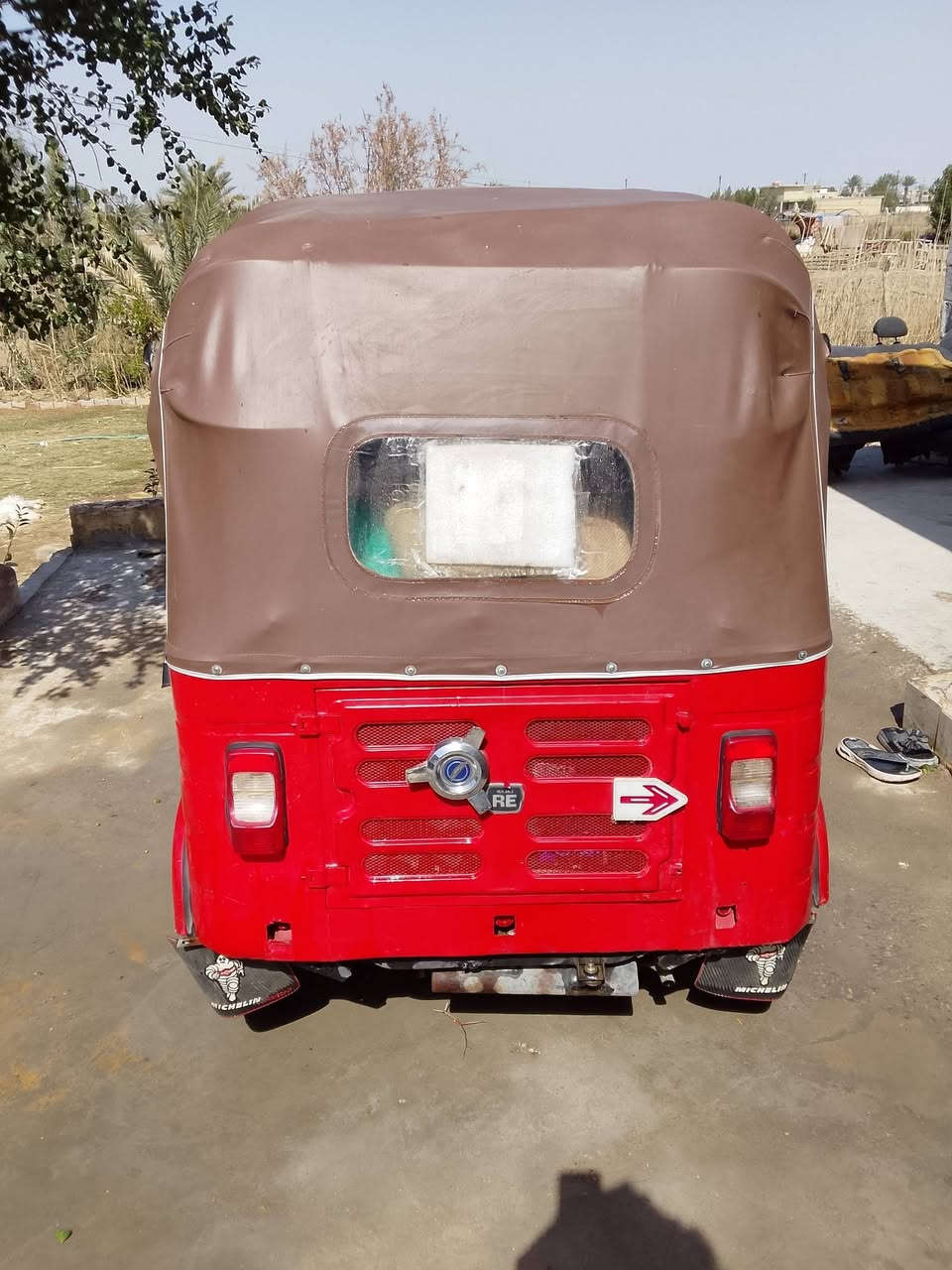 السلام عليكم تكتك مديل 17 نضيفة اوراق اصولي كامله السعر 3 ونص وبيهة وجال ***********
موجود عل واتساب ولفيس
