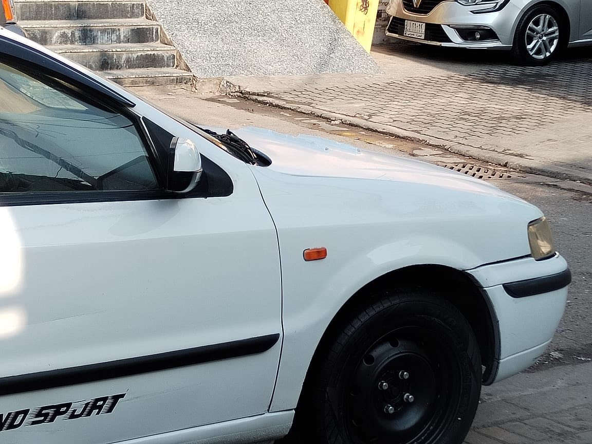 سمند ٢٠١١ كفاله عامه لاضربه ولاتبديل ولاصبغ ماعد الهلالات الخلفيه مصبوغات مكينه كير تبريد كله مكفول حداده جديده مشط جديد بيها شخط بالباب مكحل السياره جاهزه من كلشي رقم بصره سنويه ٢٨ السعر ٣٨ للاستفسار ***********
