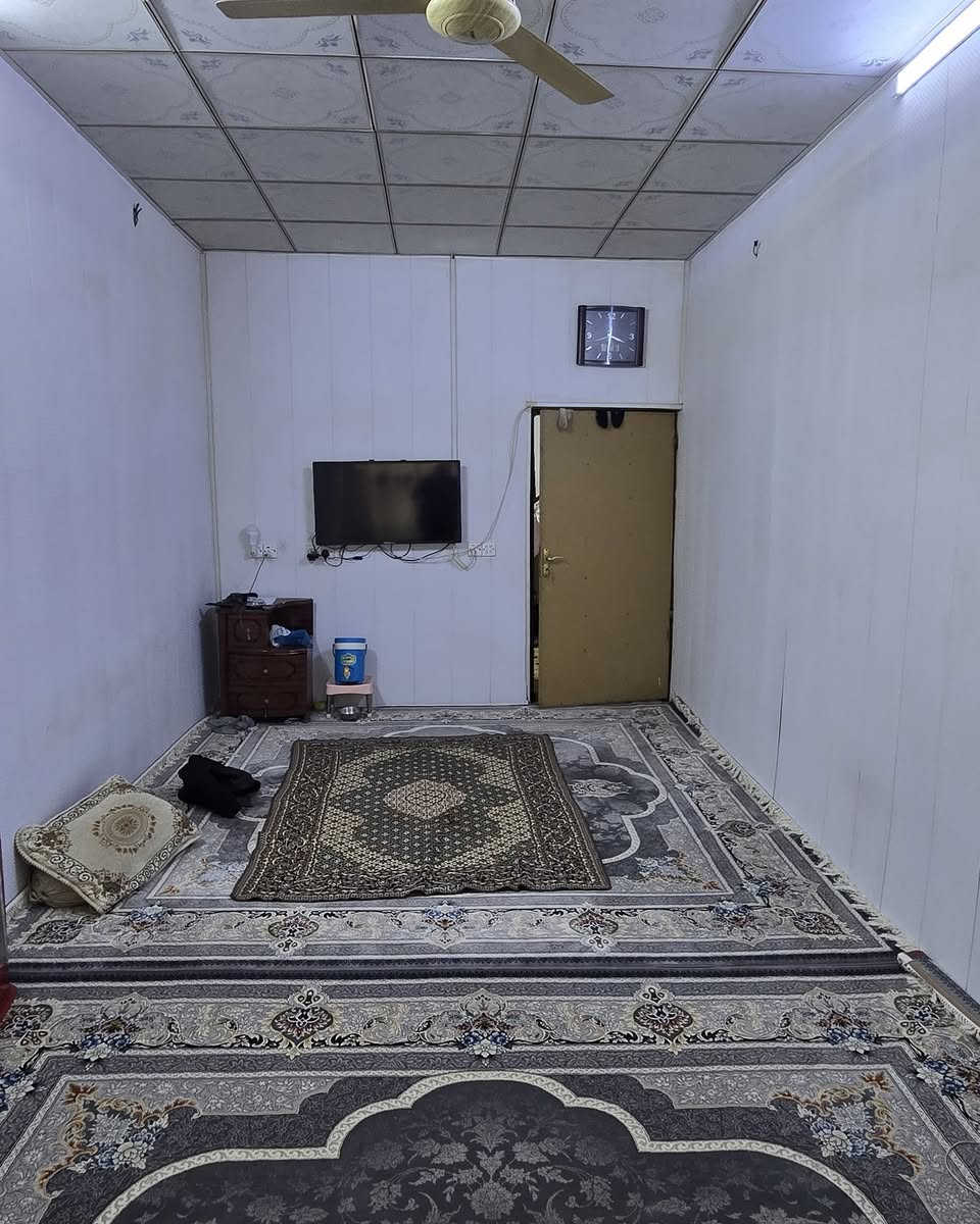 السلام عليكم
ئه م خانووه بۆ فرۆشتن  بو ئه وه ي نرخي السلام عليكم
ئه م خانووه بۆ فرۆشتن  بو ئه وه ي نرخي خانوه كه ت زوو بي بكات لايكي به يجه كه مانت بير نه جيت 
♦️ شوێن کەلار/  مجموعه ٥٠٠ ماله كه 
♦️رووبەری97.50 مەتره 6.50×15كولاني زور فراوانه
♦️  نزيك خه سته خانه ي لايفه و نزيك دوو سايديكه 
👇👇پێکهاتووە لە دوو قات ده رجى داخليه 
ايستا ده توان بينرمان بن له تيك توك https://www.tiktok.com/@aqarat.salam?_t=8rTNtXNdXwi&_r=1
_______________________________↘️⁩
موواسەفاتی⬇️⁩ تابويه
خانوویەکی پاک و خاوێنە

ئێوەی بەڕێزیش گەر موڵکتان هەیە دەتانەوێ بیفرۆشن یان دەتانەوێ بەکرێی بدەن
دەتوانن تەواوی زانیاریەکان بة نامةي مسنجةر بنيرن بو پةيجةكةمان 
📌 ناونیشانی تەواوی موڵکەکەت
🏡 چەن وێنەیەکی موڵکەکەت
💲 نرخی موڵکەکە ت
بو زانيني نرخ زماره ١ دانه يان تيل بكه به نوسينكه ي 
(سه لام) ناونیشان شه هيدان به رامبه ر هه رزان بازاري خه ونه كان ٢ نزيك ته لاري ديندار 

 *********** م سه لام تايبه ت به كرينو فروشتني خانو 
  
*********** م صالح تايبه ت به كريداني خانو 
________________________ کەلار/ ليوا مجموعه 
♦️رووبەری97.50 مەتره 6.50×15كولاني زور فراوانه
♦️  نزيك خه سته خانه ي لايفه و نزيك دوو سايديكه 
👇👇پێکهاتووە لە دوو قات ده رجى داخليه 
ايستا ده توان بينرمان بن له تيك توك https://www.tiktok.com/@aqarat.salam?_t=8rTNtXNdXwi&_r=1
_______________________________↘️⁩
موواسەفاتی⬇️⁩ تابويه
خانوویەکی پاک و خاوێنە

ئێوەی بەڕێزیش گەر موڵکتان هەیە دەتانەوێ بیفرۆشن یان دەتانەوێ بەکرێی بدەن
دەتوانن تەواوی زانیاریەکان بة نامةي مسنجةر بنيرن بو پةيجةكةمان 
📌 ناونیشانی تەواوی موڵکەکەت
🏡 چەن وێنەیەکی موڵکەکەت
💲 نرخی موڵکەکە ت
بو زانيني نرخ زماره ١ دانه يان تيل بكه به نوسينكه ي 
(سه لام) ناونیشان شه هيدان به رامبه ر هه رزان بازاري خه ونه كان ٢ نزيك ته لاري ديندار 

 *********** م سه لام تايبه ت به كرينو فروشتني خانو 
  
*********** م صالح تايبه ت به كريداني خانو 
________________________
