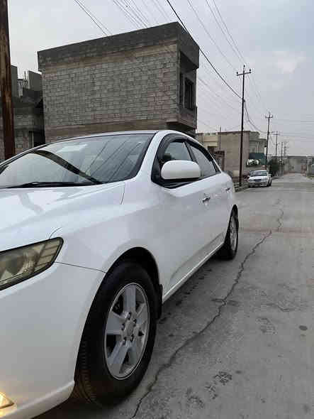 السلام عليكم 
كيا سيراتو 2012 للبيع 

السيارة بدون ضرر بدون صبغ 

فقط ربع باب السايق صبغ

كير محرك شرط بدون نفخ وصرف 

السيارة باسمي شرط التحويل 

كوبون بانزين بيها (تبادل ) 

تبريد تدفئه شغال 

شاشه 

كامره 

حساسات خلفيه 

تحكمات ستيرن 

للاستفسار اكثر 

***********
