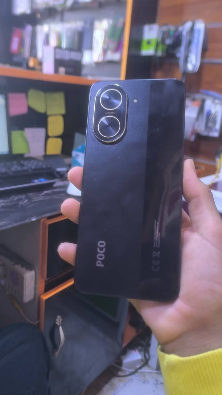 بوكو C71
للبيع مستعمل نضيف ممفتوح 
بي فطر بشاشة +شاشة وكالة ممبدلة 
جهاز قفل 90 الف 
نضيف ذاكرة 128
عشوائي 4
اندرويد 15 
***********
مكاني رمادي سبعة كيلو مكتب محمد للموبايل
