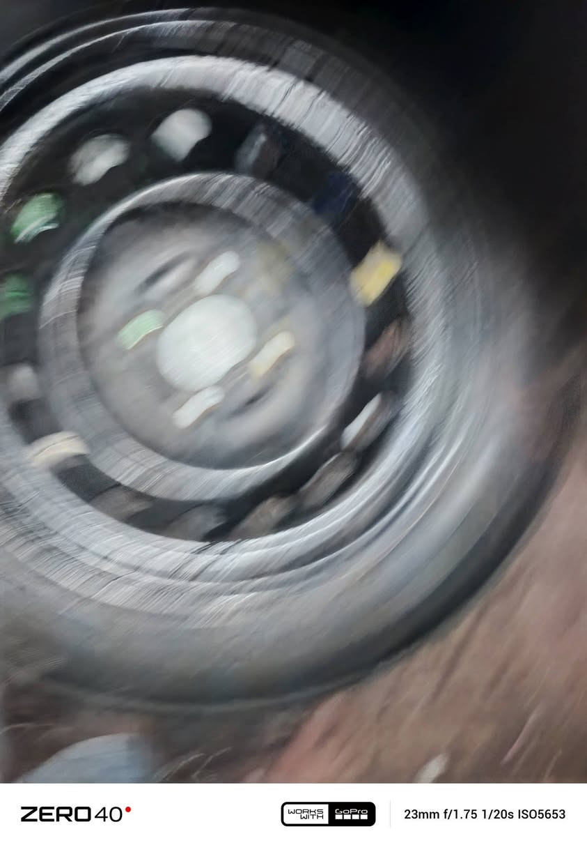 سلام عليكم تاير للبيع هوه والويل المكان الناصريه السعر 40 وبي مجال ***********
