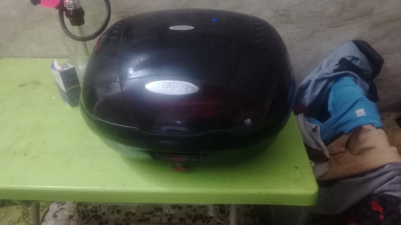 سلام عليكم عندي هاي جنطه اصليه اجت ويه دراجه صبغتها اسود طافي للجمال كلشششششش نظيفه هيه  بس جبيره اني ادور جماليه الي عنده جنطه اصغر اراوس ويا او للبيع مكاني بغداد البياع


**إذا كنت صاحب هذا الإعلان وتريد حذفه لأي سبب، رجاءا أرسل رسالة إلى الدعم الفني**