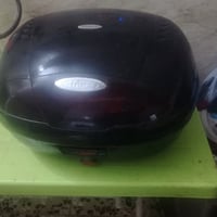 جنطه اصلية • اسود مطفي • نظيفة