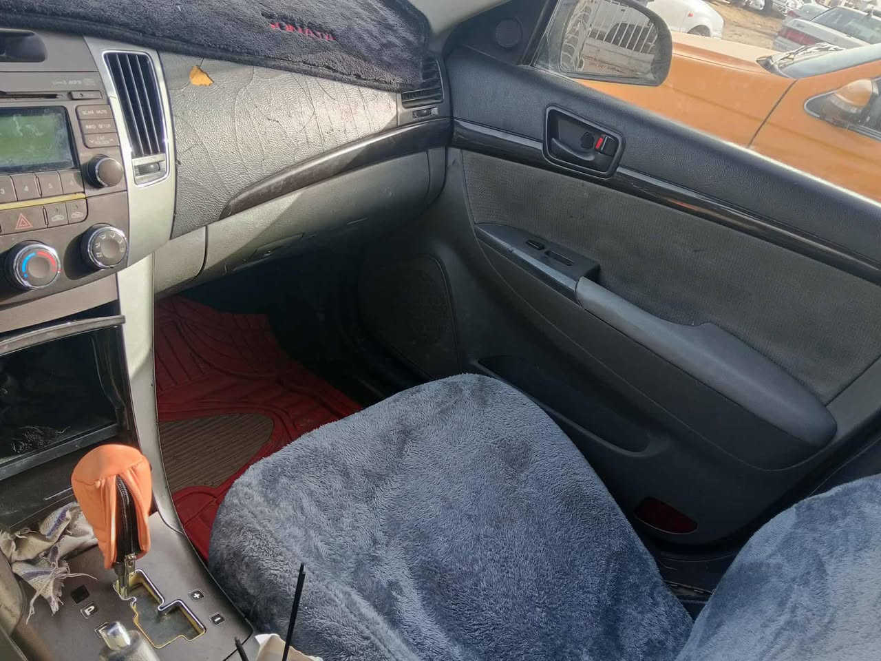 سوناتا 2009 وارد امريكي سياره جديد كلش جاهزه كير محرك حداده تخم تاير جديد سياره جاهزة للاخير ماتصرف عليه بيه صبغ بنيد نص جاملغ ويم التانكي مال بانزين شويه شرط بدون حادث بس صبغ ***********تلفون السعر 98بيه مجال للشراي يدلل
