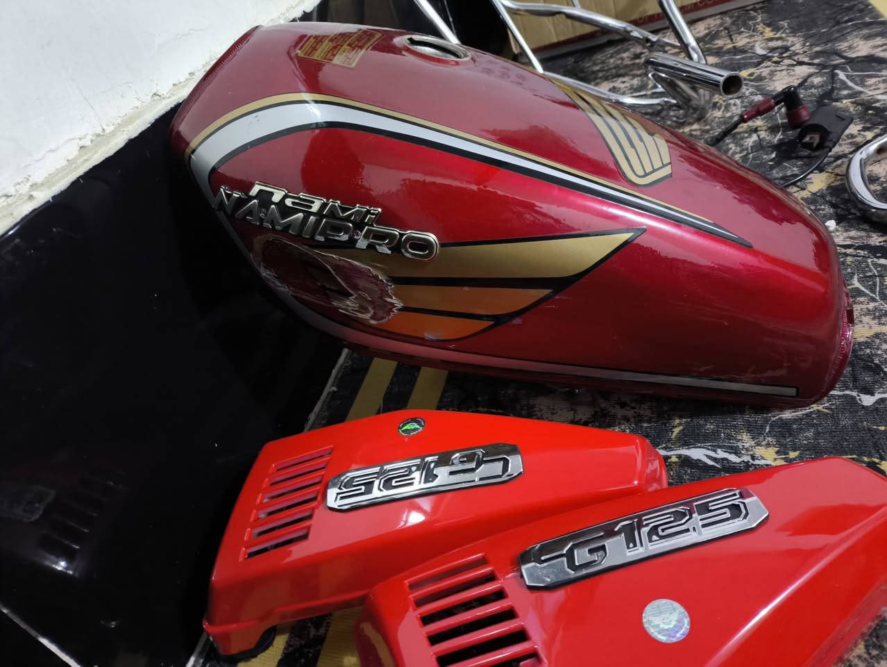 السلام عليڪم❤💯
غراض أربعه كير تانكي تيرزو الاصلي لثقيل بي طخه خفيفه وصفاحه جدد بل باكيت+ سوبايه اصليه+شيال صفح+ كويل شلامجه +ستيرن اربعه كير الاصلي +فافونه دبلات// راسلني وتدلل📍
مكاني طويريج سيطره ام الهوى
***********
