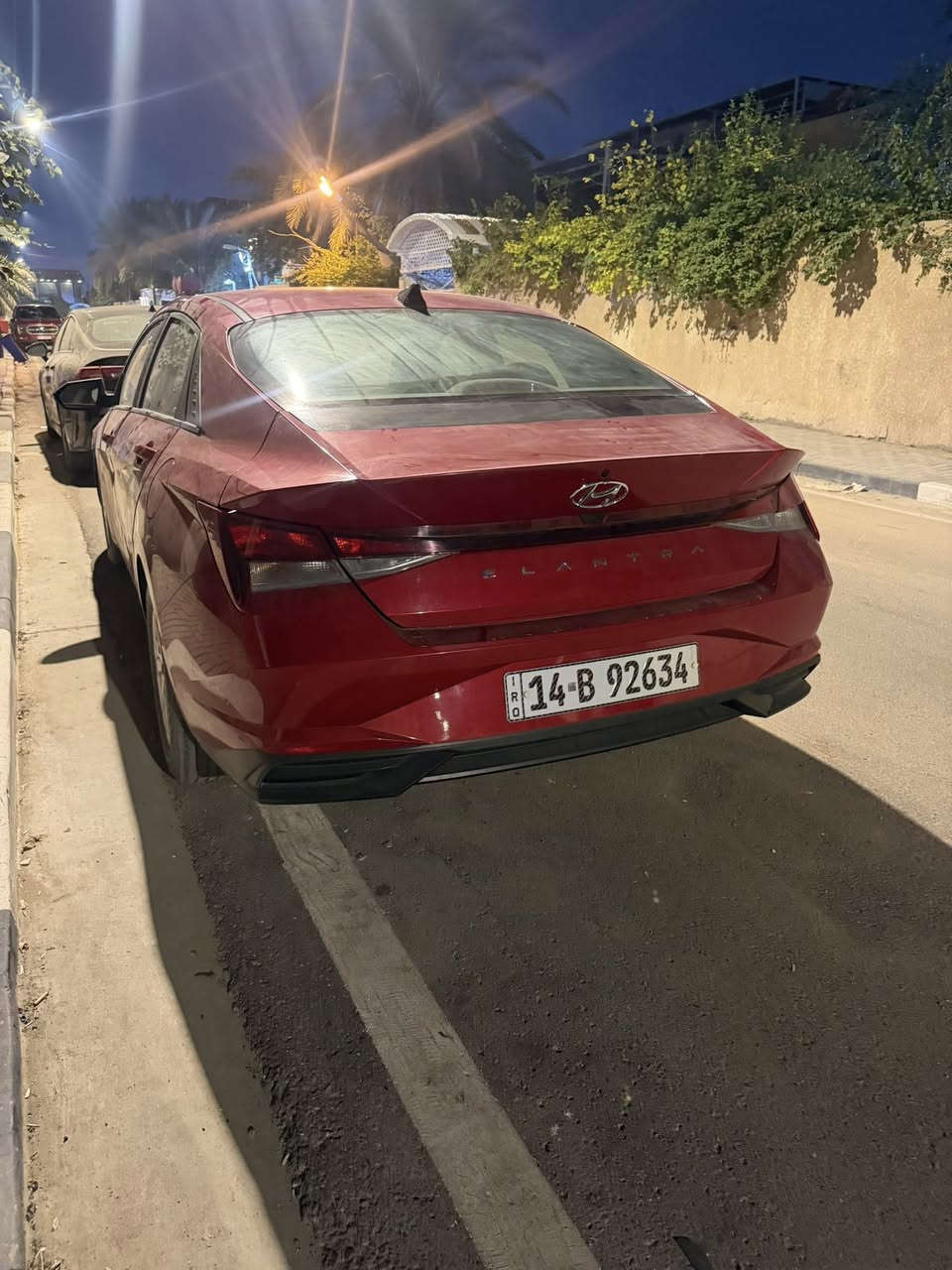 سلام عليكم لبيع النترا 23 سياره معوقين  ممشه السياره31 الف كيلو  مكانه بصره السعر 137
***********
