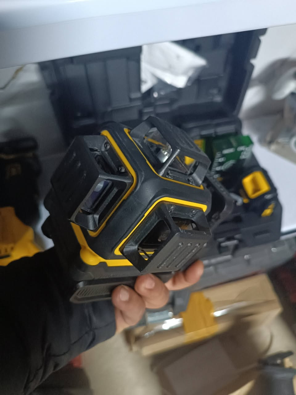 للبیع
لیزر دیولت

جدید 

کامل 

واتساپ 

***********
