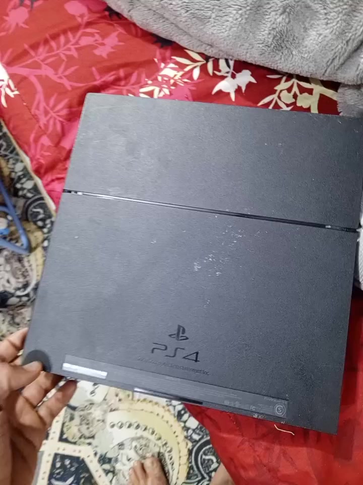 بلي ستيشن 4 اريده ب200 نهايته من الاخير ويا قرص طوبه ويدتين ولصور توضح كلشي


**إذا كنت صاحب هذا الإعلان وتريد حذفه لأي سبب، رجاءا أرسل رسالة إلى الدعم الفني**