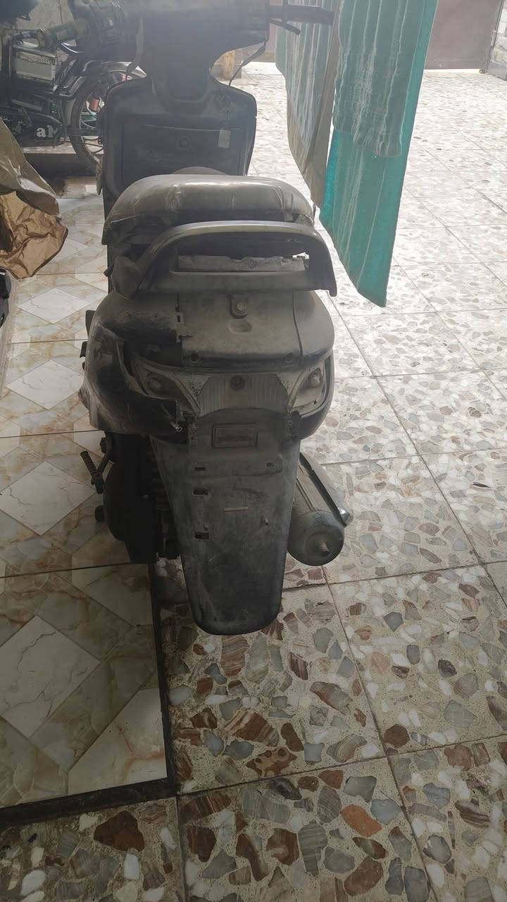 السلام عليكم فراشه للبيع شغاله عوزها بس بلك ابيع كوم حديد المكان كربلاء البناء  ***********
