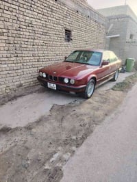 سياره للبيع BMW موديل 92 حجم 520 السياره جاهزه ما بيهة نقص  مكينة 6 سل...