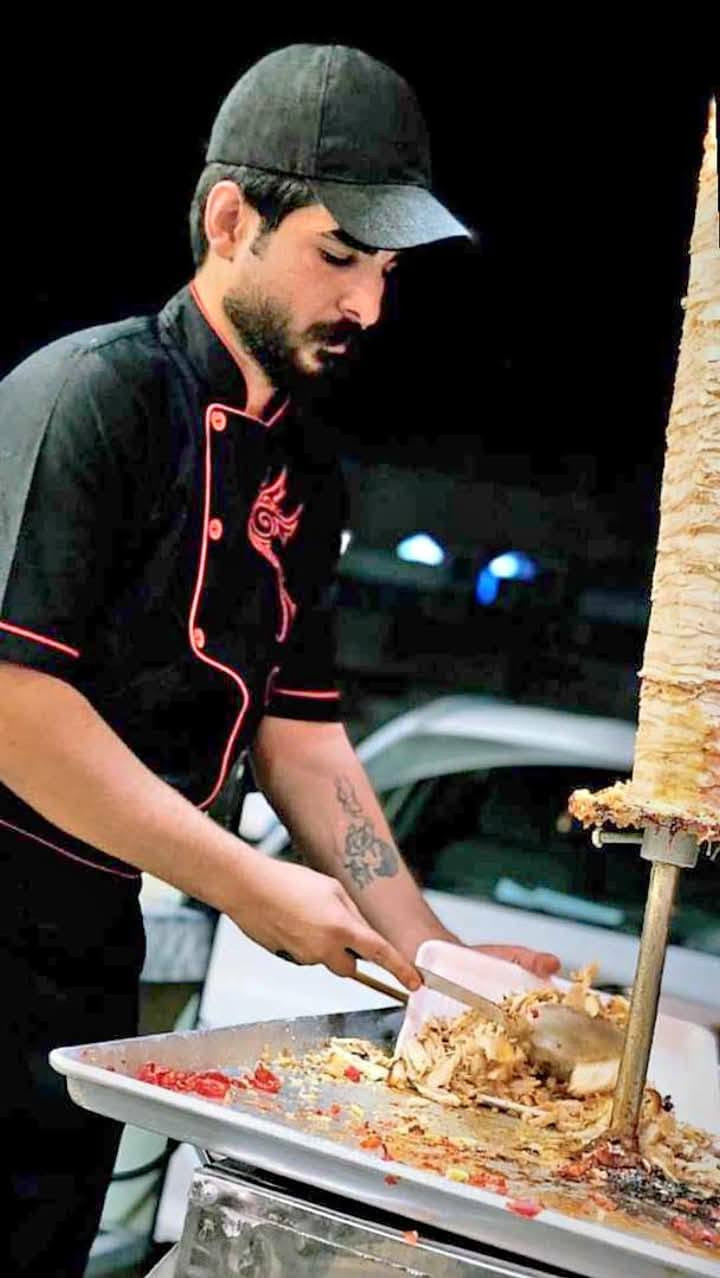 السلام عليكم خلفه كص  تشريح وشد وتنزيل شرط التيست
متفرغ للعمل 

والي يحتاج بس تنزيل عادي 

سكني بغداد 
وهذا رقمي ***********

الماعندا شغل يرفع المنشور بيالله فضلا وليسا أمرا
