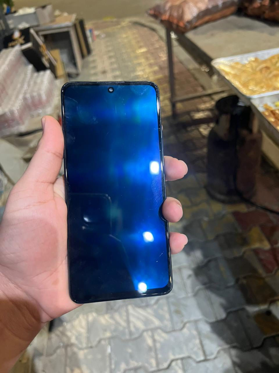 بوكو X4  5G للبيع   مستبدلة شاشه وكاله ***********
