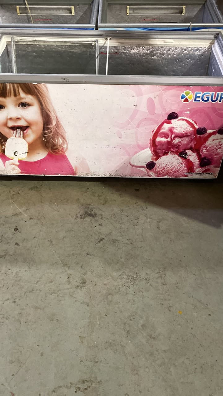 عارضات وا رفوف للبيع***********
