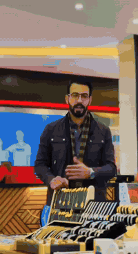 سلام عليكم متوفر ايجار ببزار مول العامرية طابق الاول وبسعر رمزي فقط 300 الف للشهر  للاستفسار تواصل واتساب 
***********
