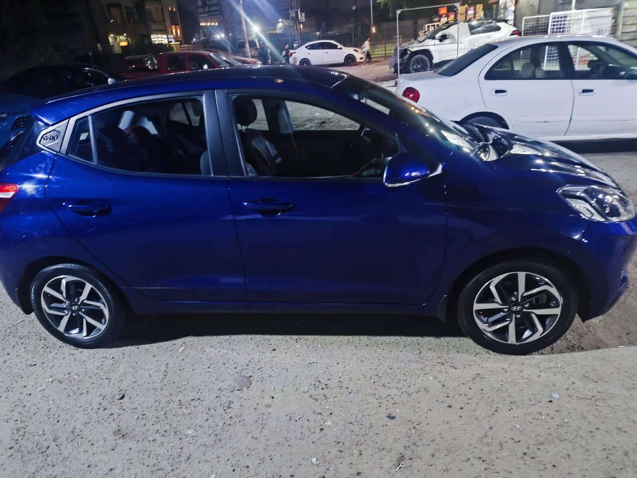 السلام عليك هونداي كراندi10موديل  2023 سياره على وضع الزيرو ماشيه 22سياره نظيفه رقمها بغداد خصوصي سنويه با اسمي لل28 وارد خليجي العنوان بغداد العامريه ***********
